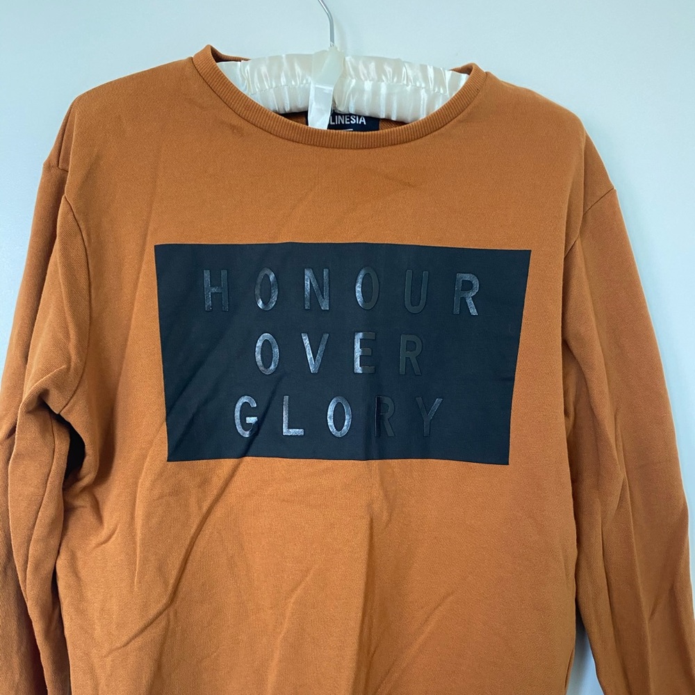 Orange sweatshirt - European